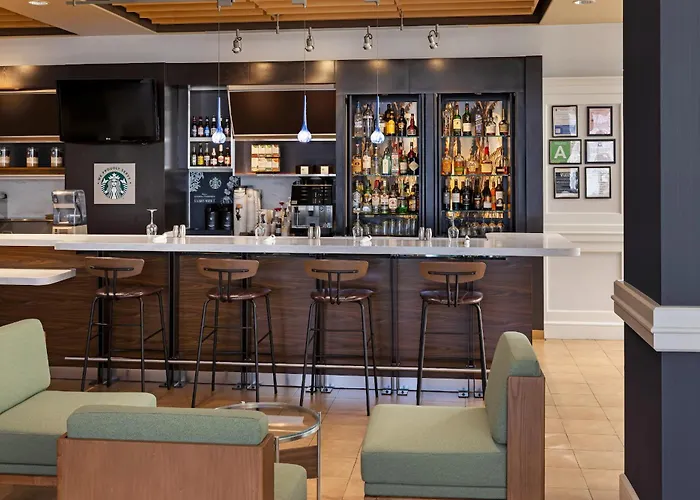 Courtyard By Marriott Baldwin Park