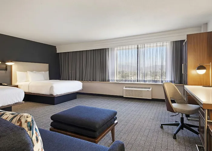 Courtyard By Marriott Baldwin Park