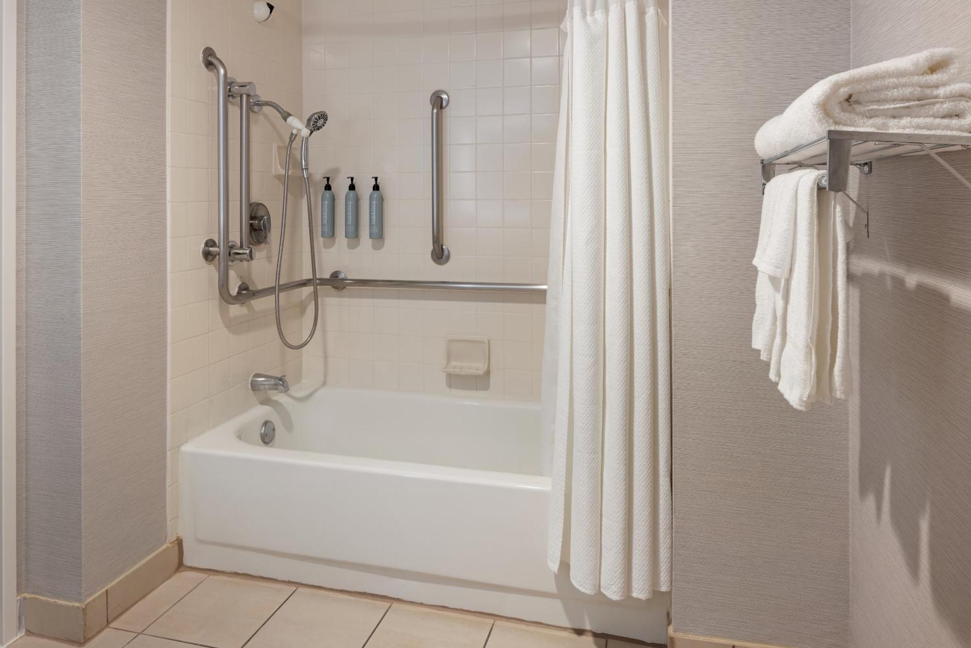 Courtyard By Marriott 3* Baldwin Park