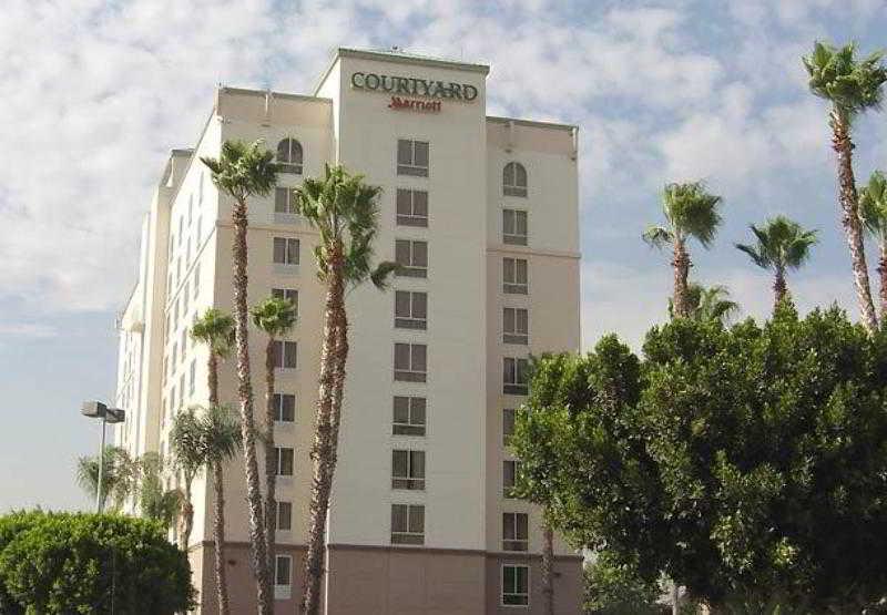 Courtyard By Marriott 3*
