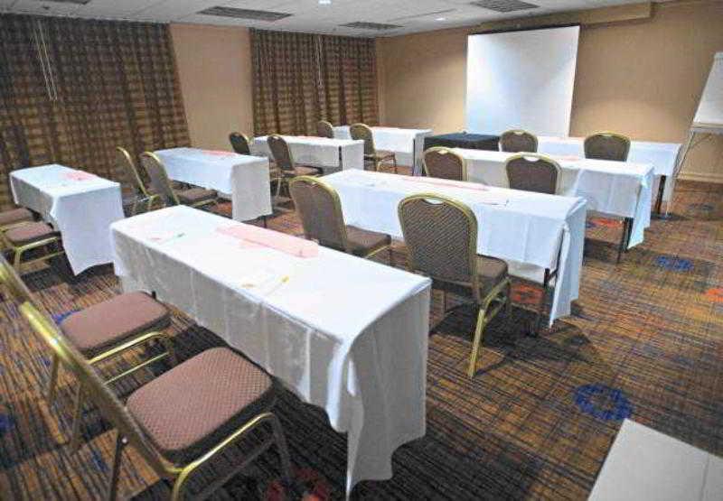 Courtyard By Marriott Hotel 3*