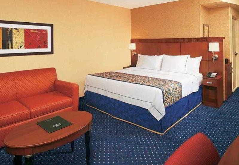Hotel Courtyard By Marriott Baldwin Park