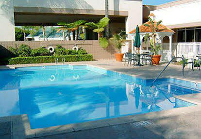 Hotel Courtyard By Marriott Baldwin Park